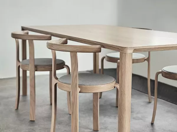 Magnus Olesen Slender Table and 8000 series Magnus Olesen Slender Table and 8000 series